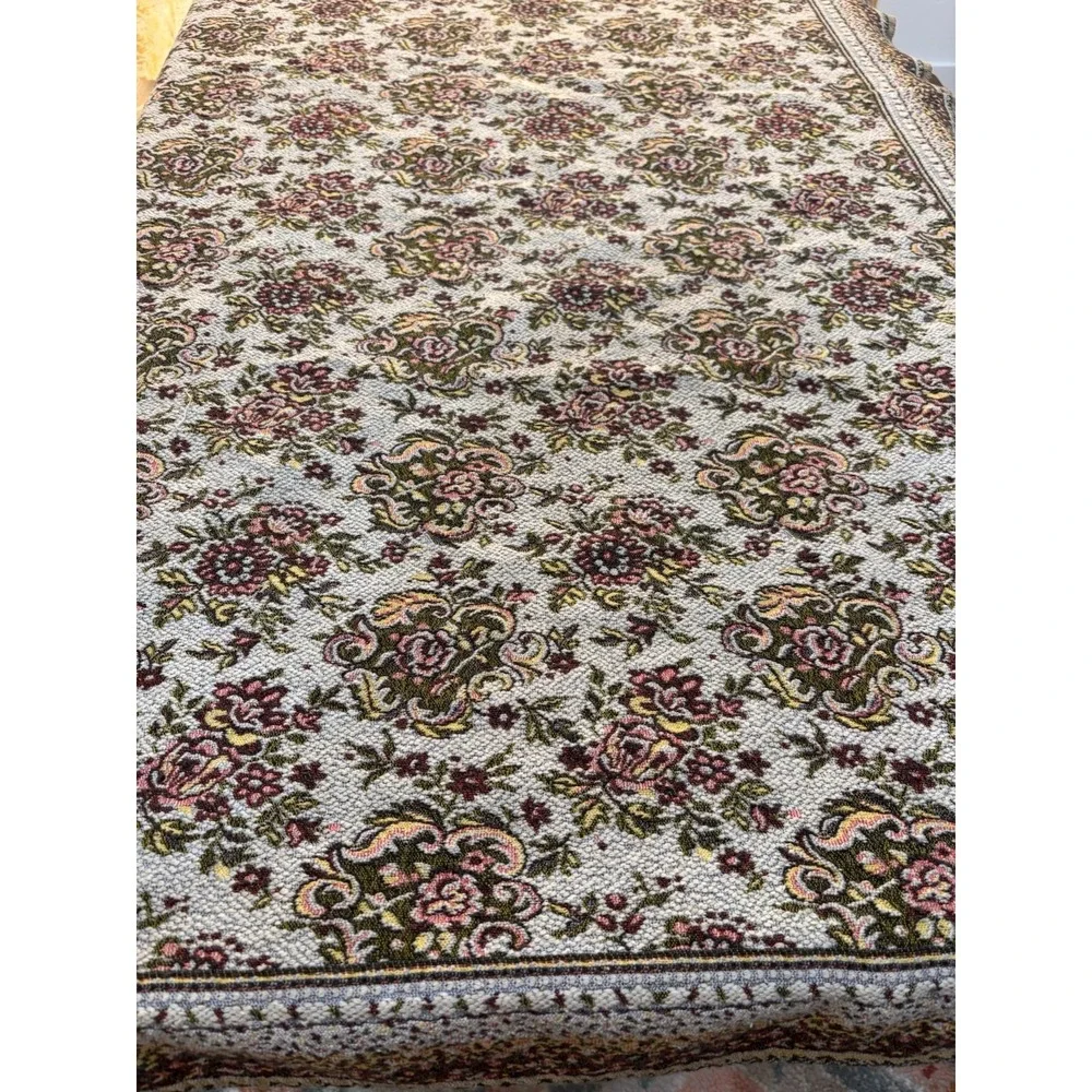 Vintage 90s Floral Tapestry Woven Throw Blanket Boho Chic Red Green Damask 70x70